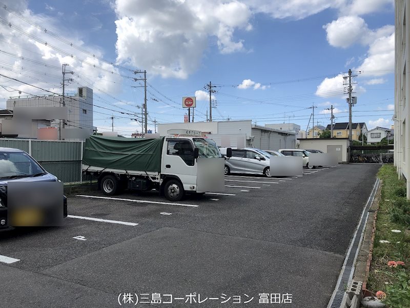 城第一マンション 駐車場