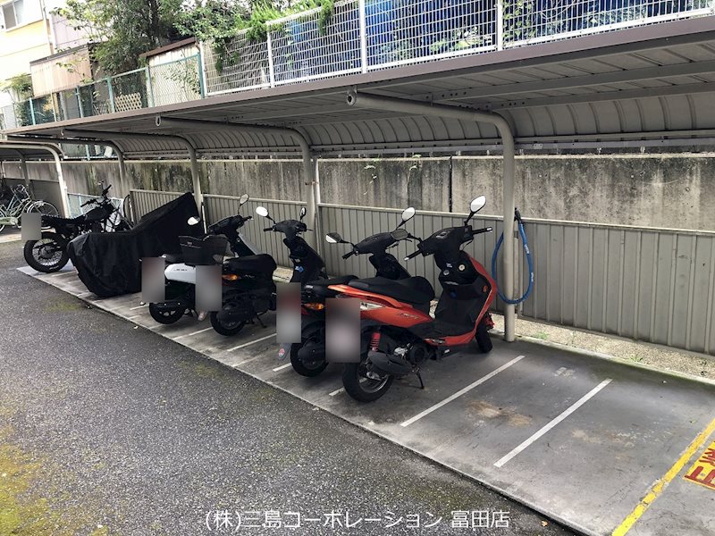 城第一マンション バイク置場