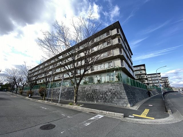 サンヴェール高槻１号棟    外観