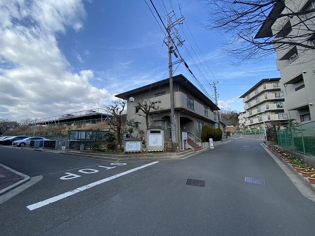 サンヴェール高槻１号棟    管理棟