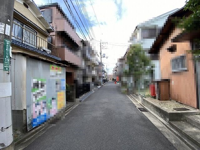 高槻市津之江町2丁目　中古一戸建 前面道路含む