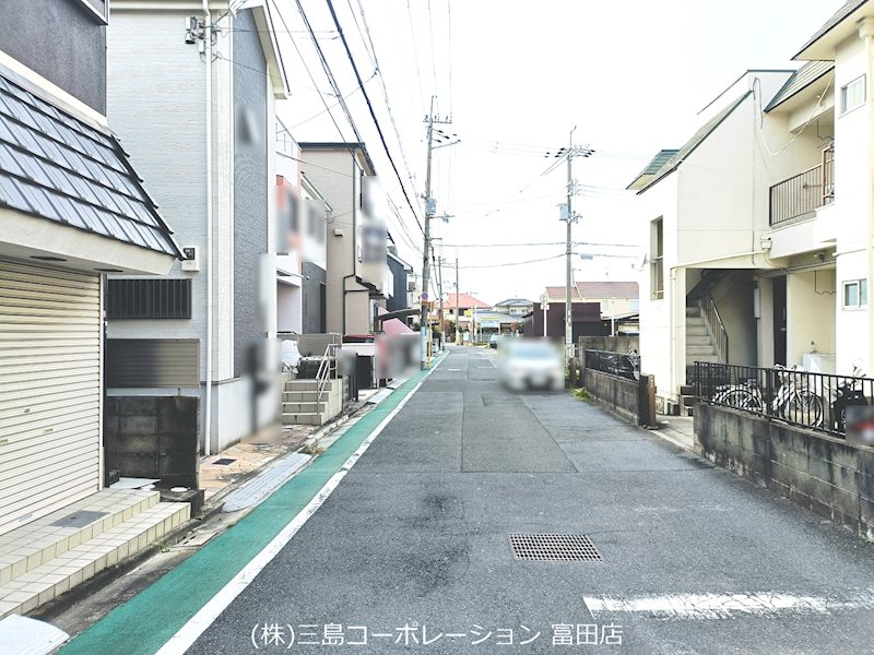 高槻市柳川町2丁目　新築一戸建 前面道路接道　北約11ｍ　東約11ｍ