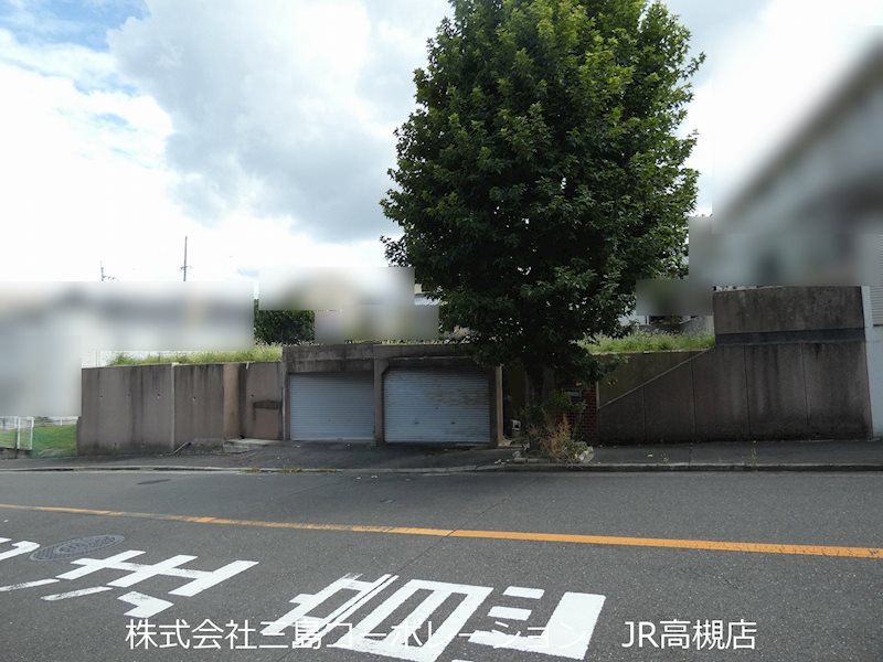 高槻市日吉台四番町　建築条件付売土地B号地 現地写真（前面道路含む現地写真）