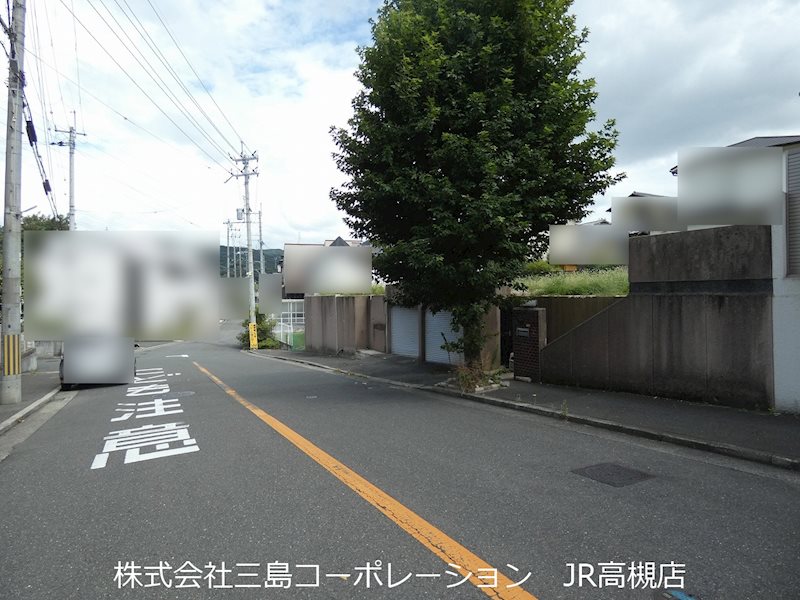 高槻市日吉台四番町　建築条件付売土地B号地 現地写真（前面道路含む現地写真）