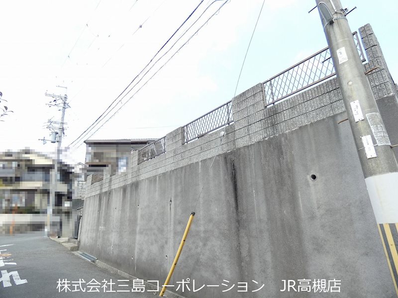 高槻市日吉台六番町　売土地 現地写真（前面道路含む現地写真）