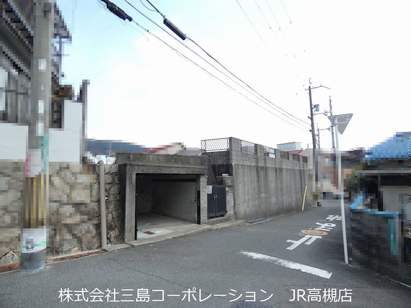 高槻市日吉台六番町　売土地 現地写真（前面道路含む現地写真）