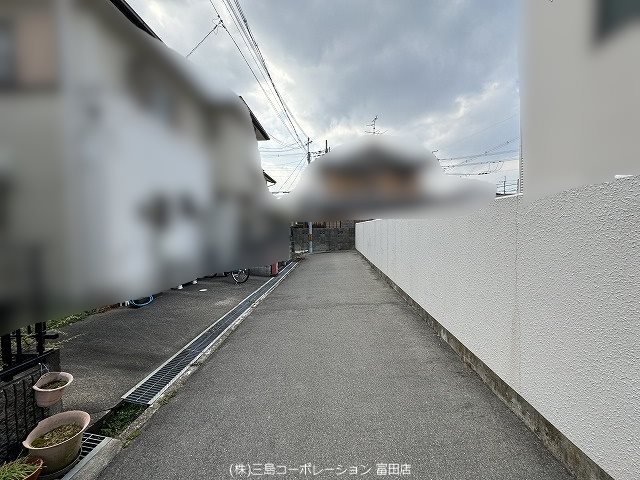 高槻市寿町2丁目　中古テラスハウス 前面道路含む