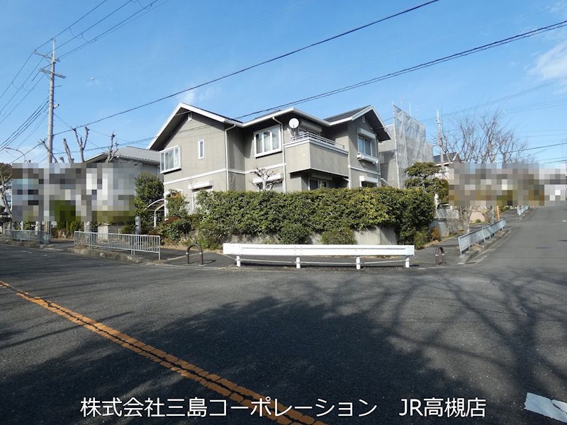 高槻市高見台　中古一戸建 現地写真（前面道路含む現地写真）