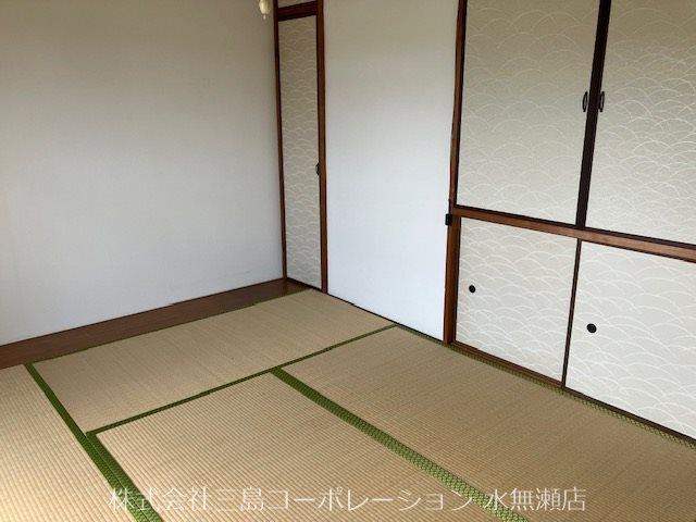 水無瀬青葉ハイツ4号棟 和室6帖