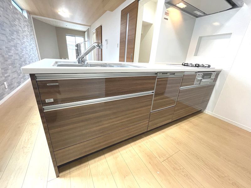 甲斐田新町一戸建 対面式キッチンで家族とのコミュニケーションがとれますね