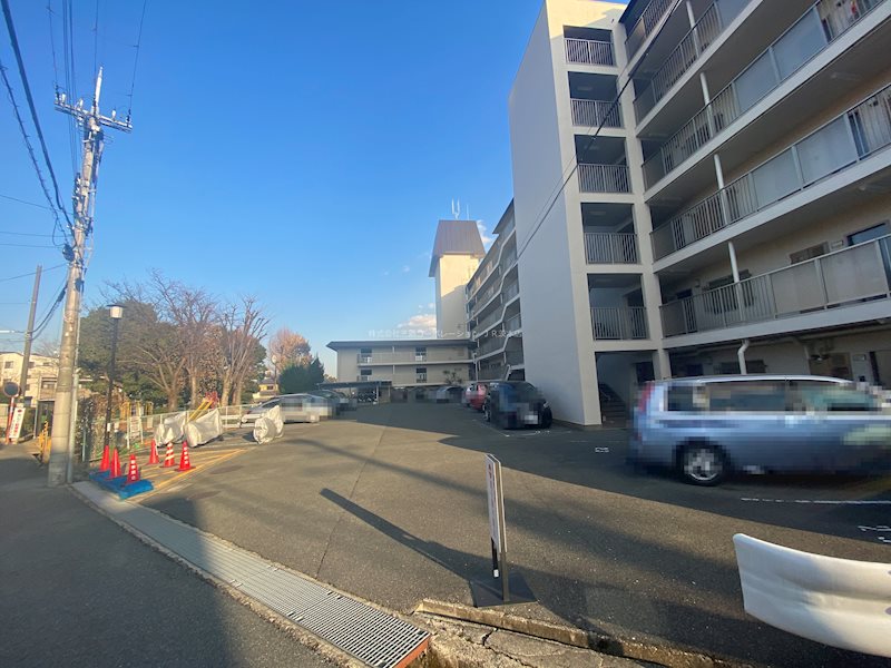 春日丘グリーンハイツB棟 マンション敷地　駐車場