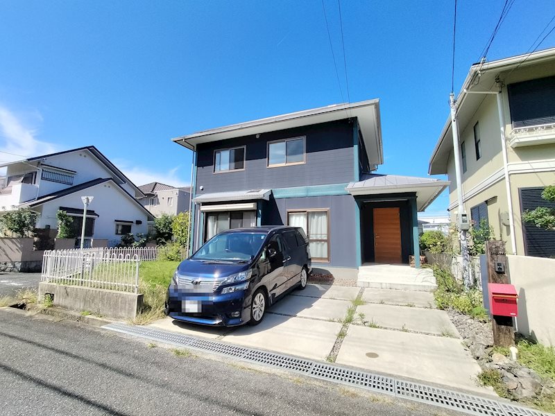 茨木市山手台7丁目　中古一戸建 現地写真（駐車場）