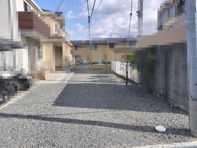 茨木市西河原1丁目　売土地 現地写真（前面道路含む現地写真）