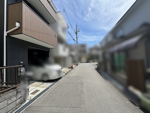 高槻市寿町3丁目　中古一戸建 前面道路含む