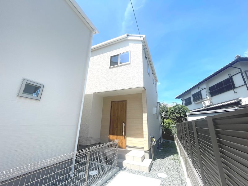 全2棟新築分譲地内2号地　第一種低層住居専用地域の閑静な住宅地内