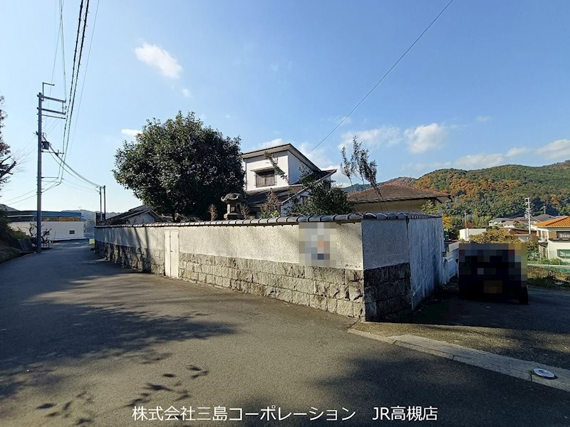 高槻市大字原　中古一戸建 現地写真（前面道路含む現地写真）