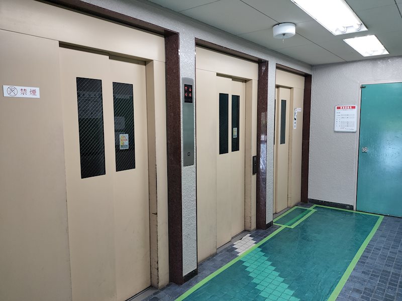 シャンボール茨木    エレベーターホール