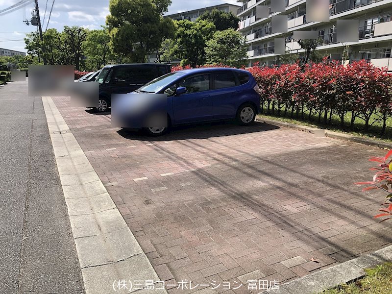 富田第二住宅61号棟  駐車場