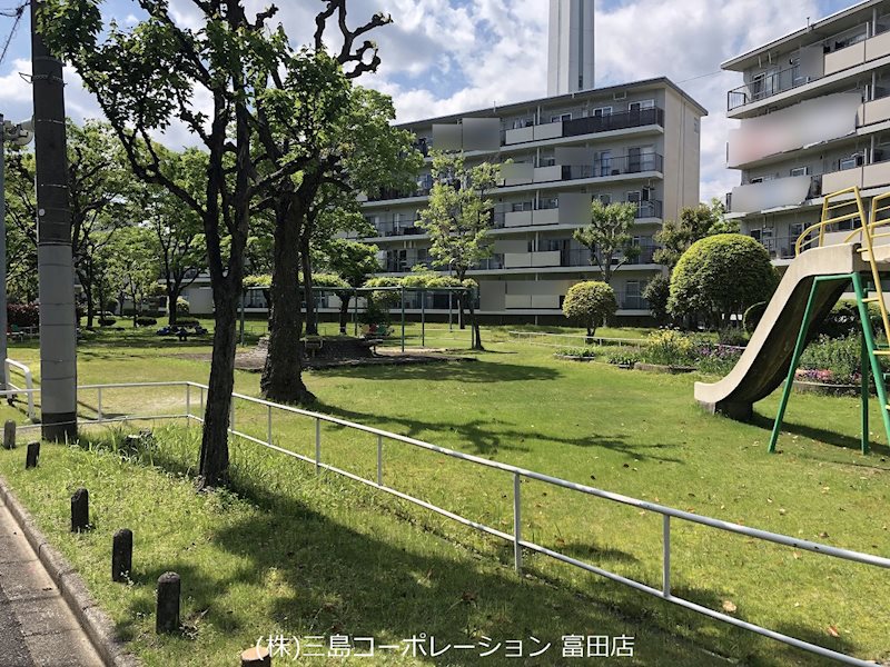 富田第二住宅61号棟  公園