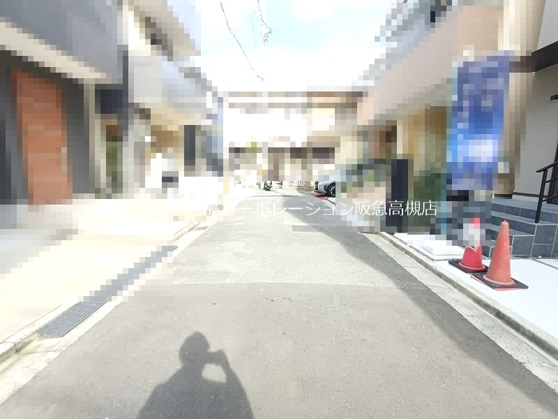 高槻市東五百住町2丁目　新築一戸建 現地写真（前面道路含む現地写真）