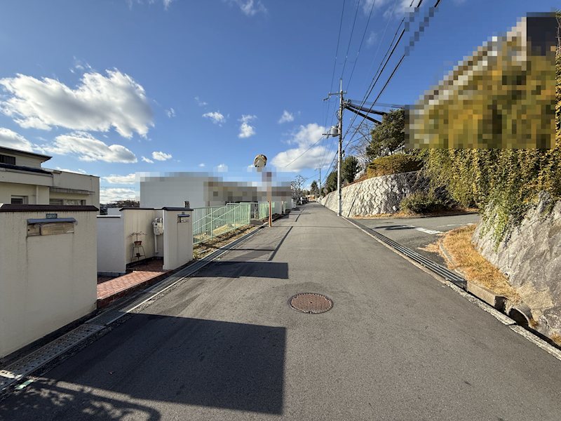茨木市山手台4丁目　テラスハウス   現地写真（前面道路含む現地写真）