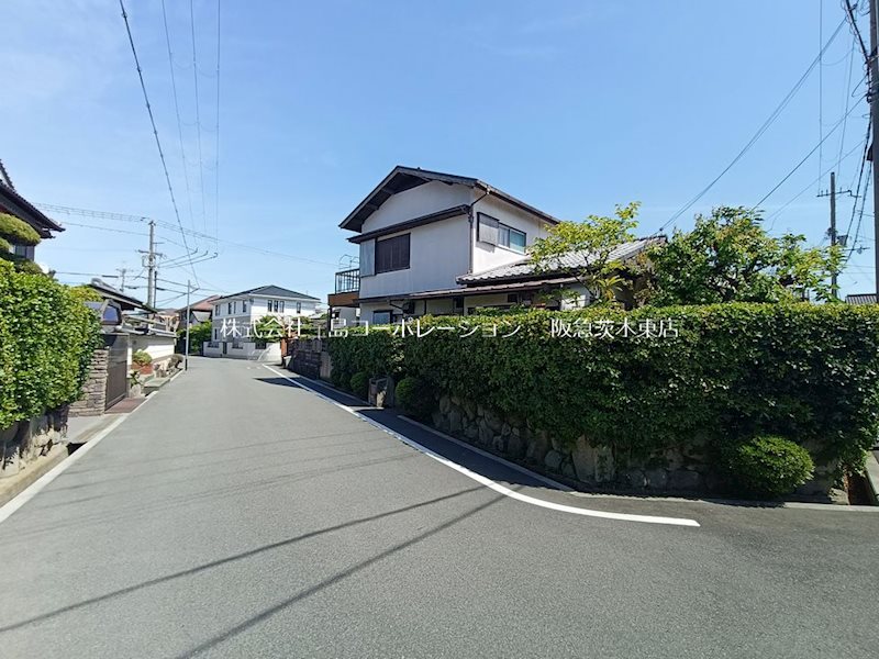 茨木市玉瀬町　売土地 現地写真（前面道路含む現地写真）