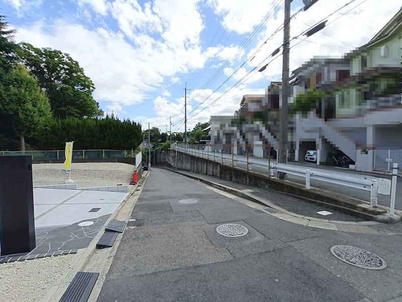 高槻市真上町6丁目　3号地　売土地 現地写真（前面道路含む現地写真）
