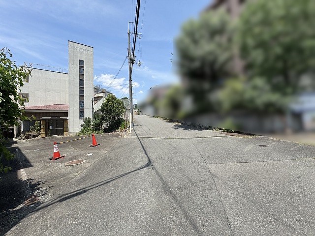 高槻市塚原1丁目　売土地 前面道路含む