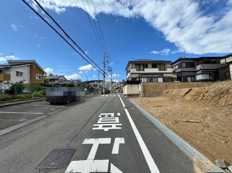 高槻市塚脇1丁目　建築条件付売土地1号地 現地写真（前面道路含む現地写真）