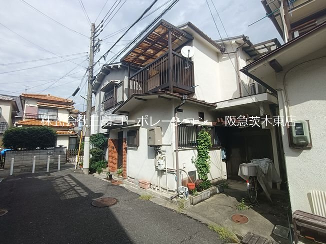 茨木市鮎川1丁目　売土地 現地写真（前面道路含む現地写真）