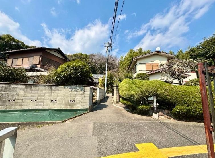 高槻市古曽部町1丁目　売土地 現地写真（前面道路含む現地写真）