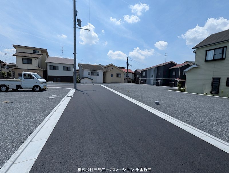 塚原4丁目全8区画　2号地 現地写真（前面道路含む現地写真）