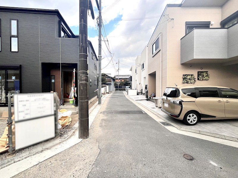茨木市島2丁目　新築一戸建 2号棟 現地写真（前面道路含む現地写真）