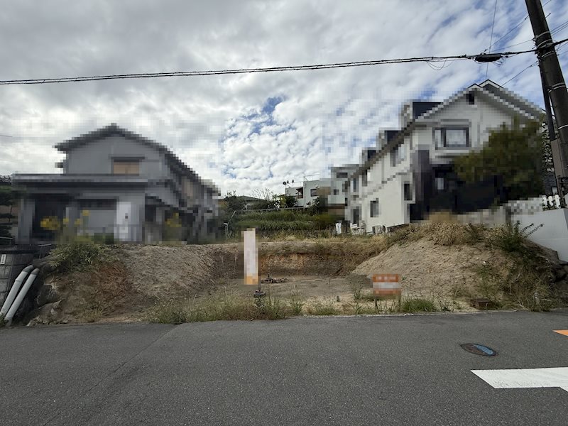 茨木市北春日丘2丁目　売土地  現地写真
