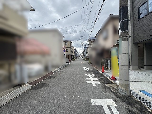 高槻市寿町2丁目　新築一戸建 前面道路含む