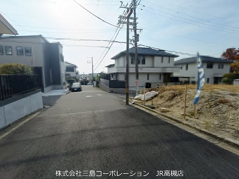 高槻市日吉台五番町　新築一戸建1号地 現地写真（前面道路含む現地写真）