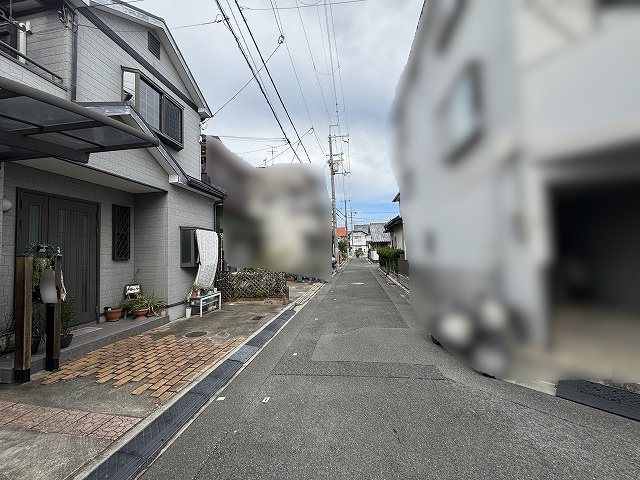 高槻市栄町3丁目　中古一戸建 前面道路含む