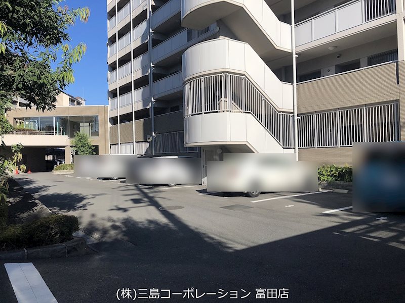 阪急ヒルズコート高槻アネックス 駐車場