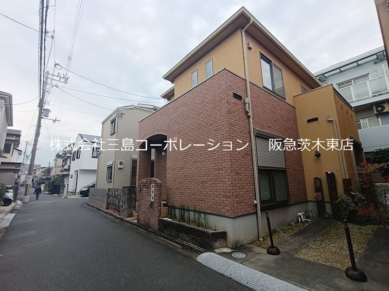 茨木市大池2丁目　中古一戸建 現地写真（前面道路含む現地写真）