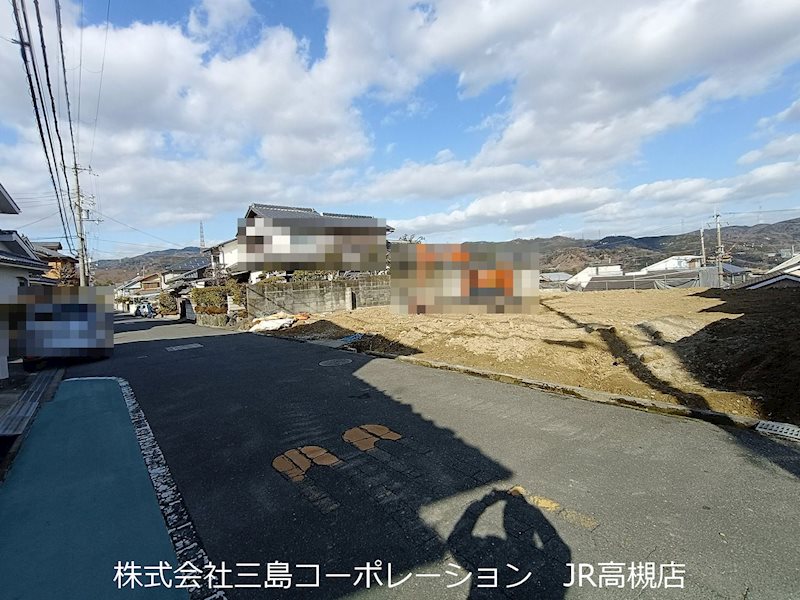 高槻市日吉台三番町　新築一戸建3号地 現地写真（前面道路含む現地写真）
