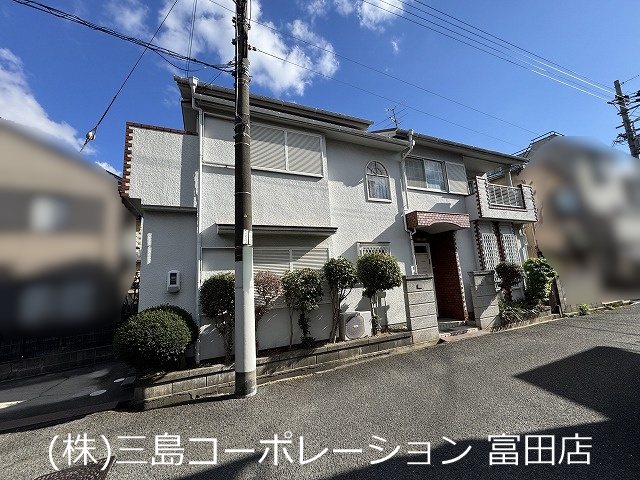 高槻市赤大路町　売土地 穏やかな住宅地に佇む、明るい日差しが差し込む邸宅です。落ち着いた街並みで新生活を始めてみませんか。