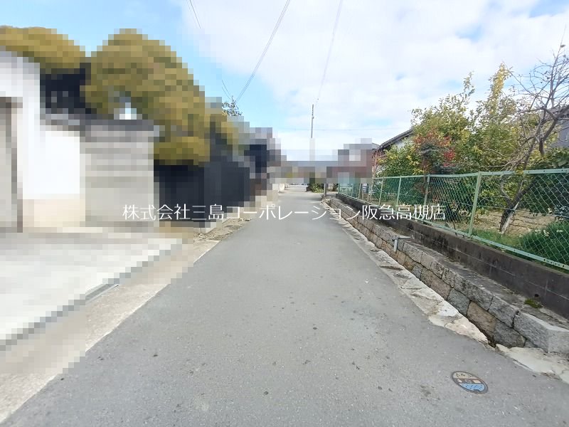 高槻市唐崎中1丁目　売土地 現地写真（前面道路含む現地写真）