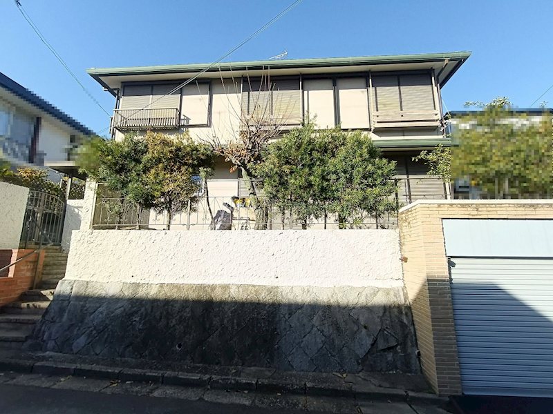 高槻市日吉台七番町　中古一戸建 平成24年に室内大規模リフォーム済です