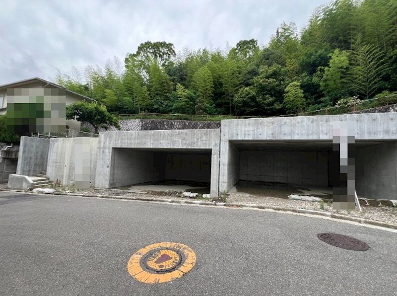 高槻市日吉台六番町　売土地1号地 現地写真（前面道路含む現地写真）