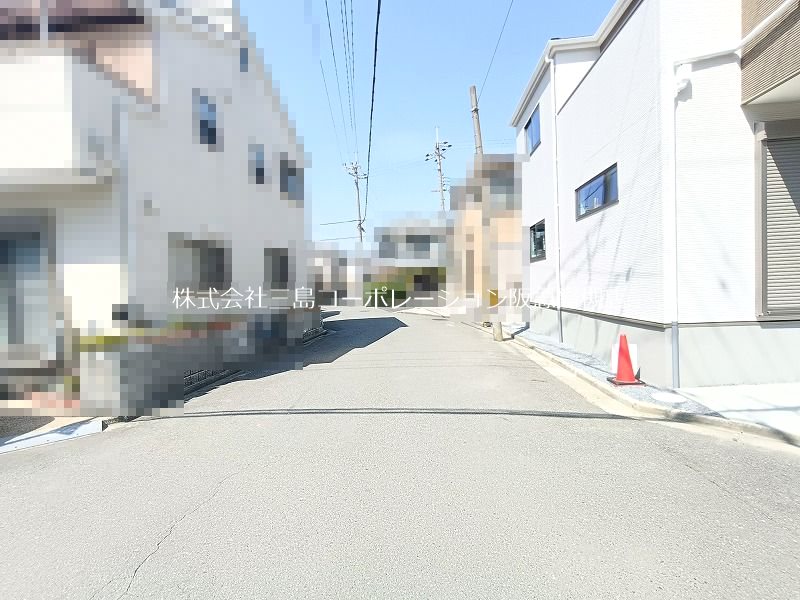 高槻市野田4丁目　新築一戸建 現地写真（前面道路含む現地写真）