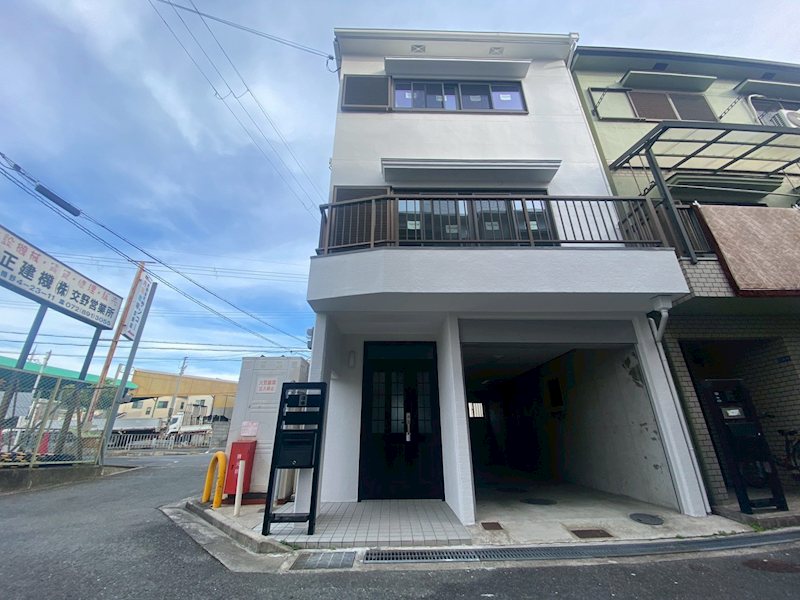 平成8年建築　全面改装済