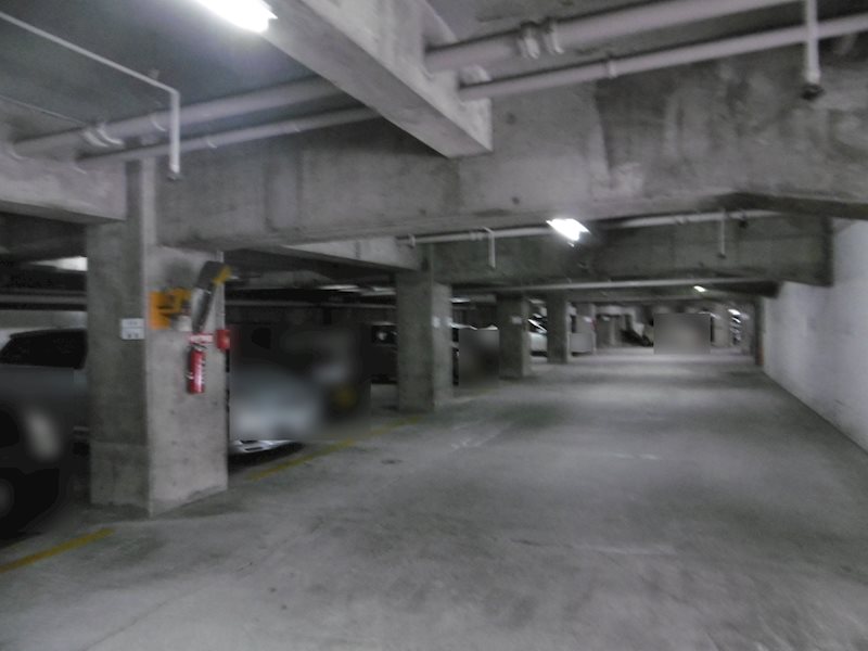 さんくれーる茨木C棟  共用部写真（駐車場）