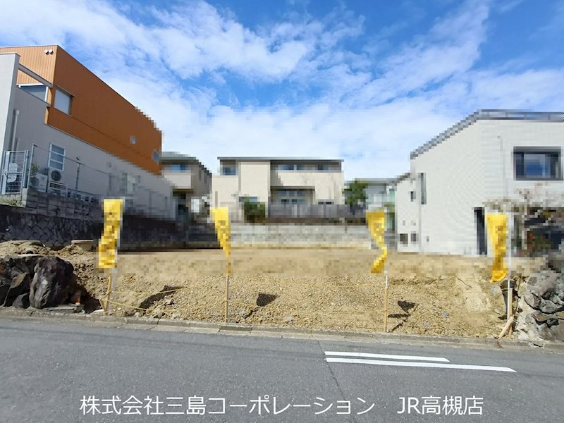 高槻市日吉台七番町　建築条件付売土地A号地 現地写真（前面道路含む現地写真）