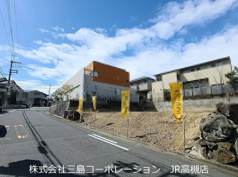 高槻市日吉台七番町　建築条件付売土地A号地 現地写真（前面道路含む現地写真）