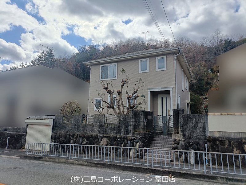 高槻市南平台3丁目　中古一戸建 外観写真